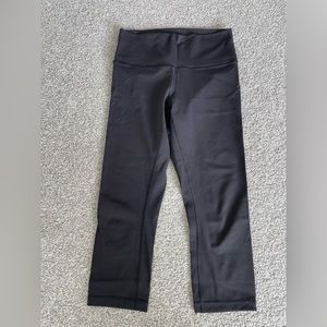 Lululemon Women’s Black Capri Size 8
